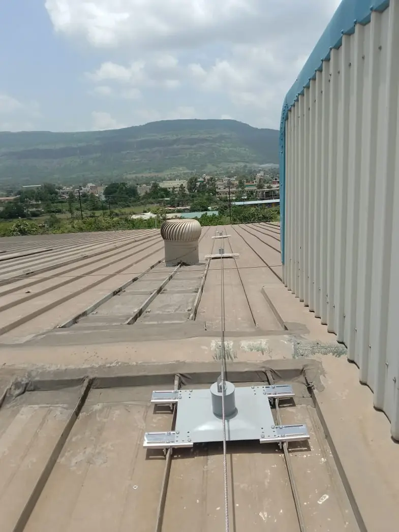 Horizontal lifeline system 4